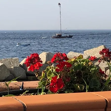 La Casa Di Ale Holiday home Messina